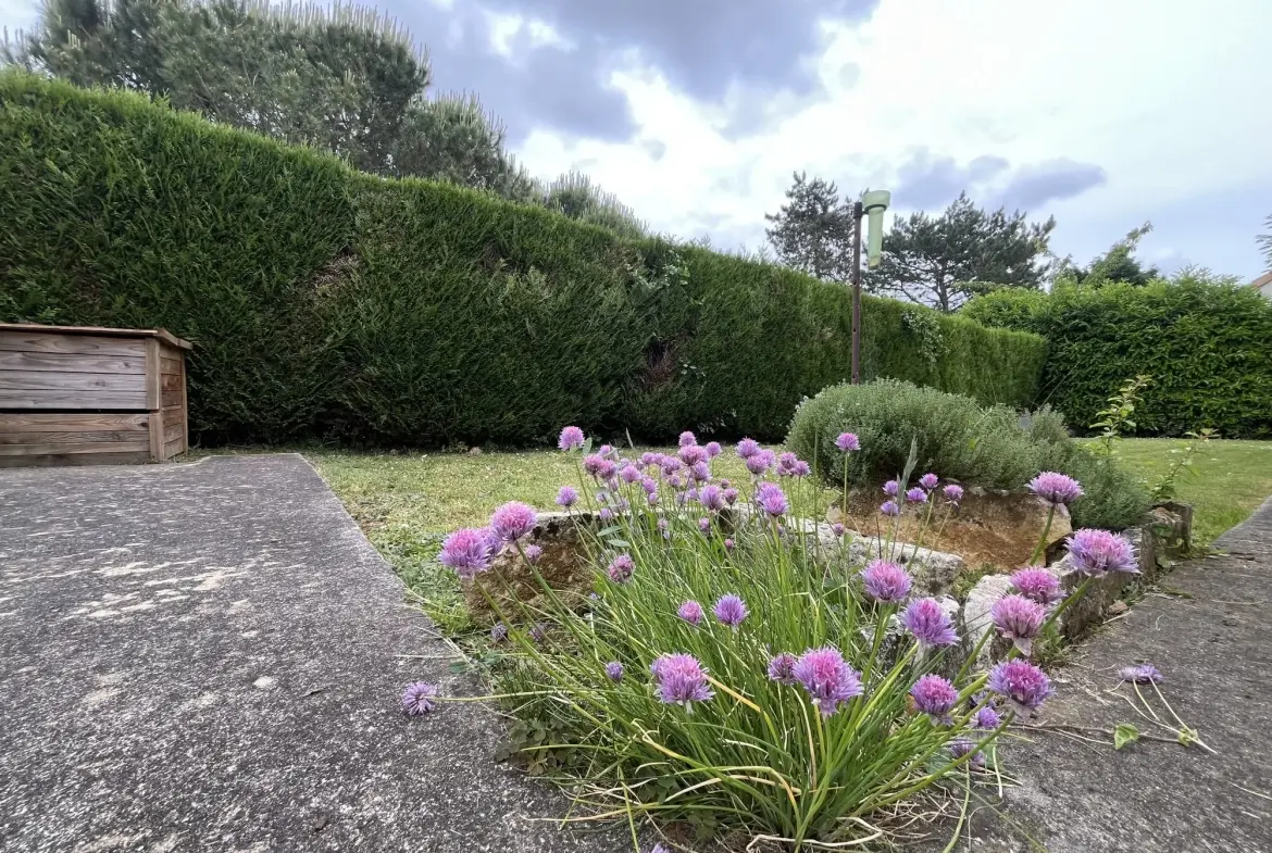 Maison familiale lumineuse avec jardin à Poitiers - Quartier Grand Maison 