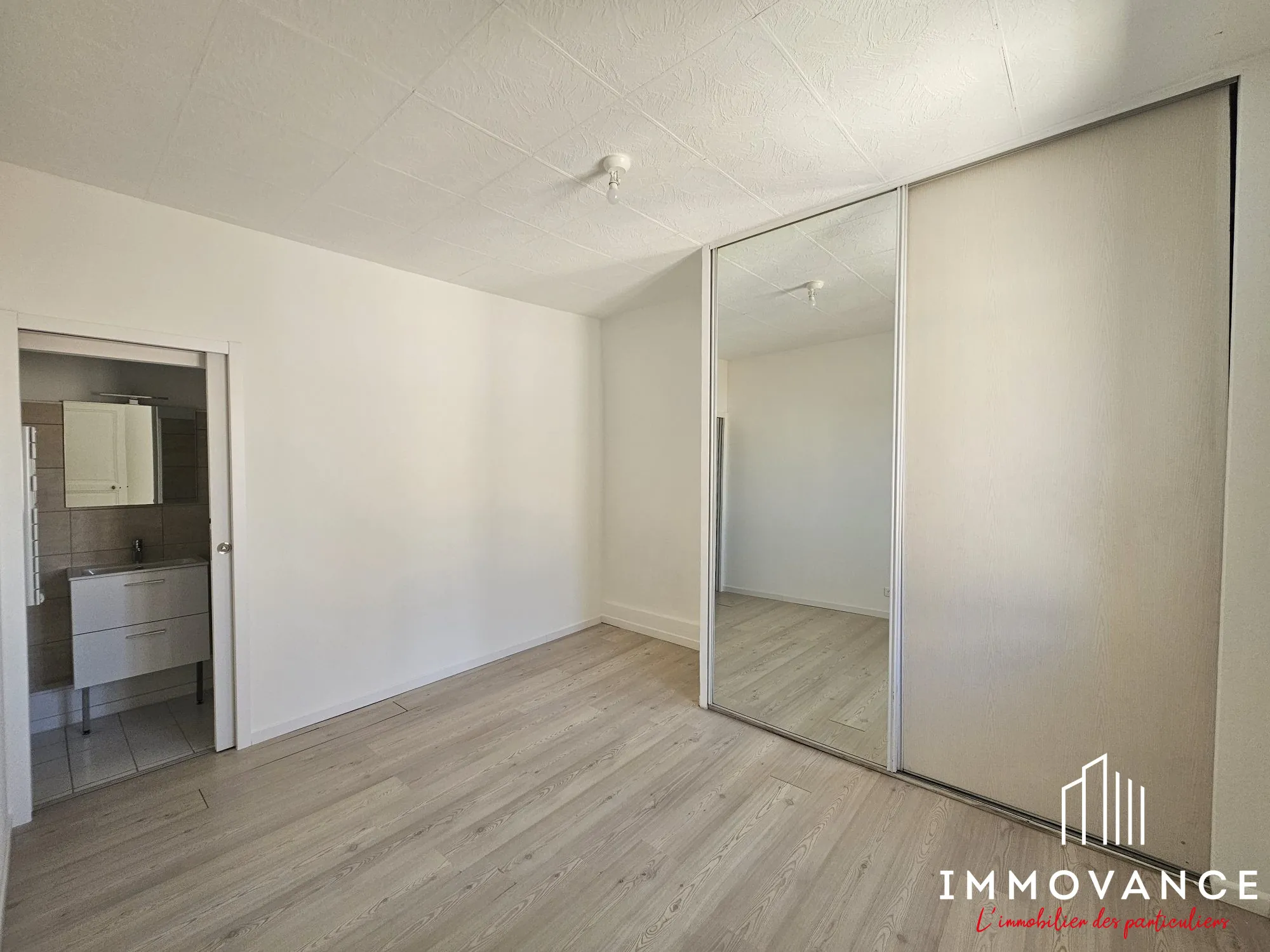 Charmant T2 rénové de 40 m² en vente à Montpellier, proche gare et commodités 