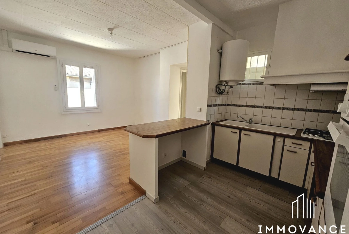 Charmant T2 rénové de 40 m² en vente à Montpellier, proche gare et commodités 
