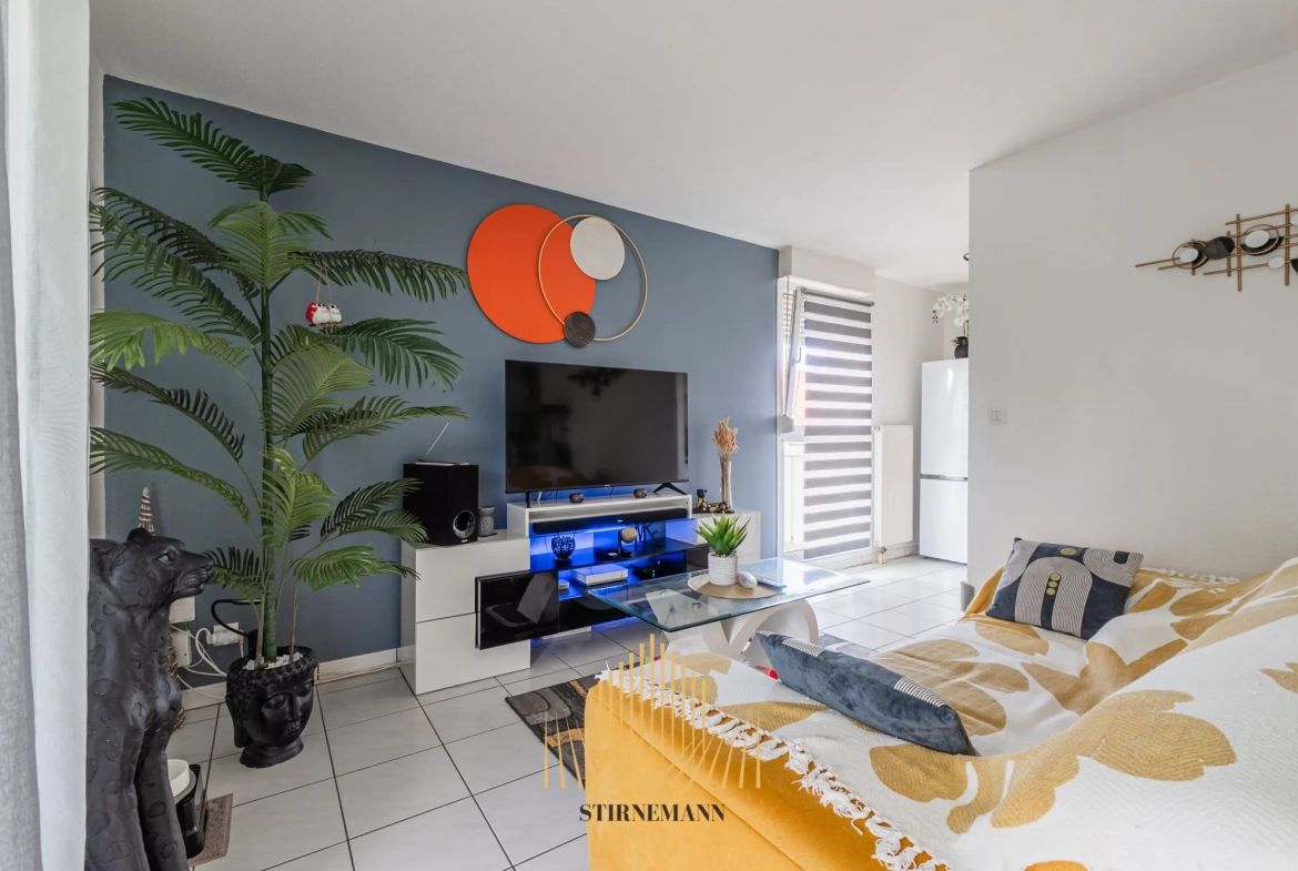 Appartement F2 à vendre à Haguenau proche du centre hospitalier avec terrasse et garage 