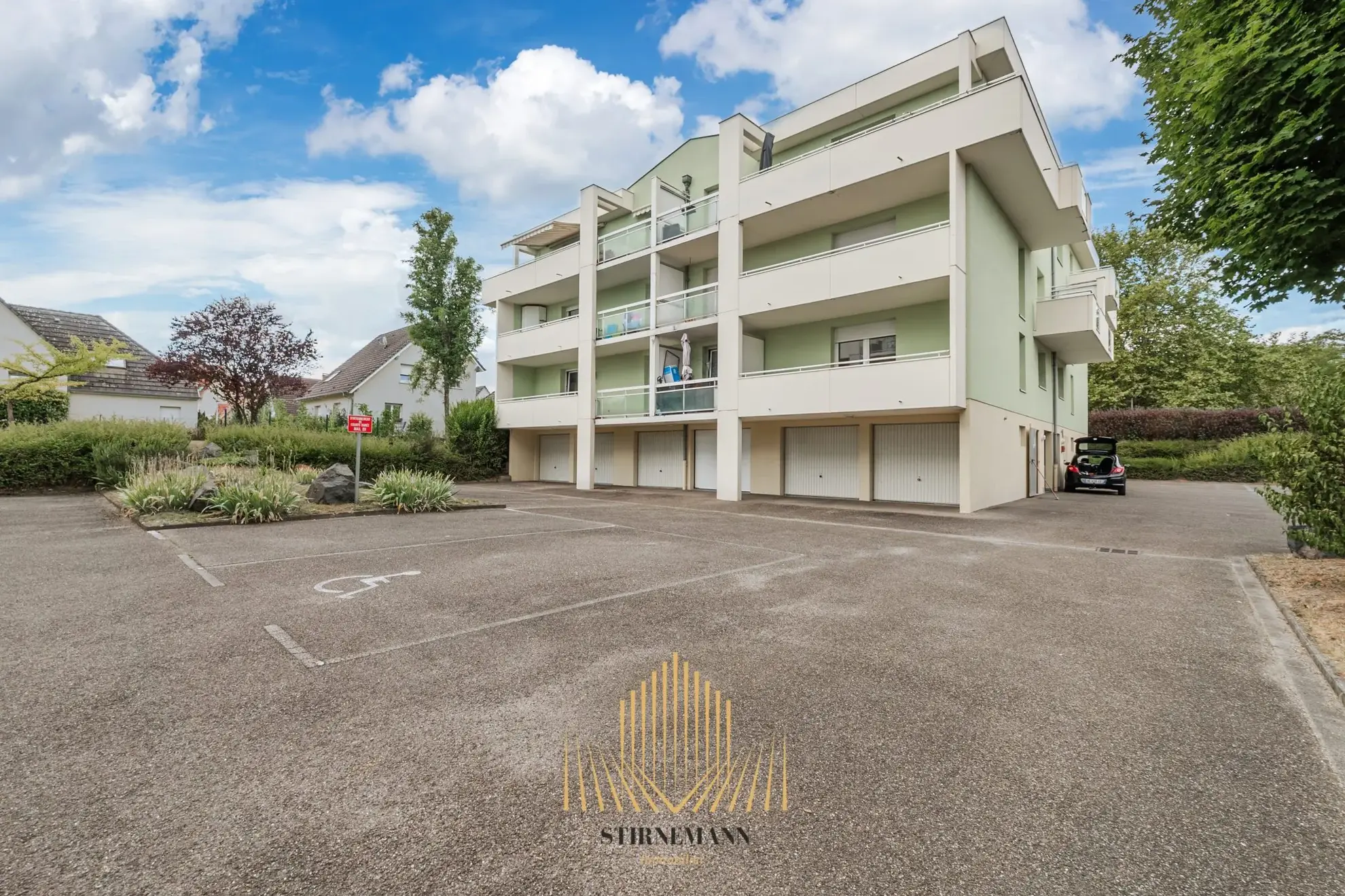 Appartement F2 à vendre à Haguenau proche du centre hospitalier avec terrasse et garage 