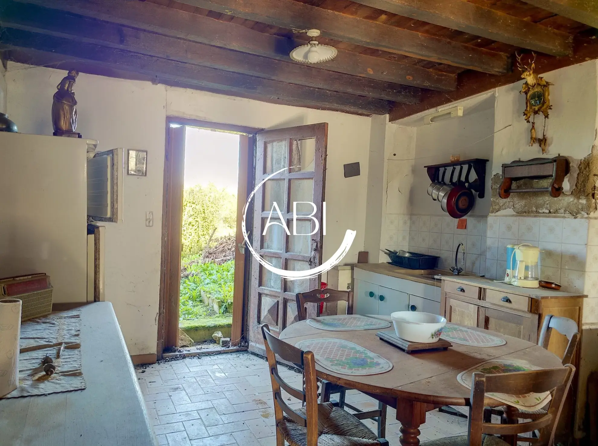 Maison à rénover de 80 m² avec jardin à Banvou 