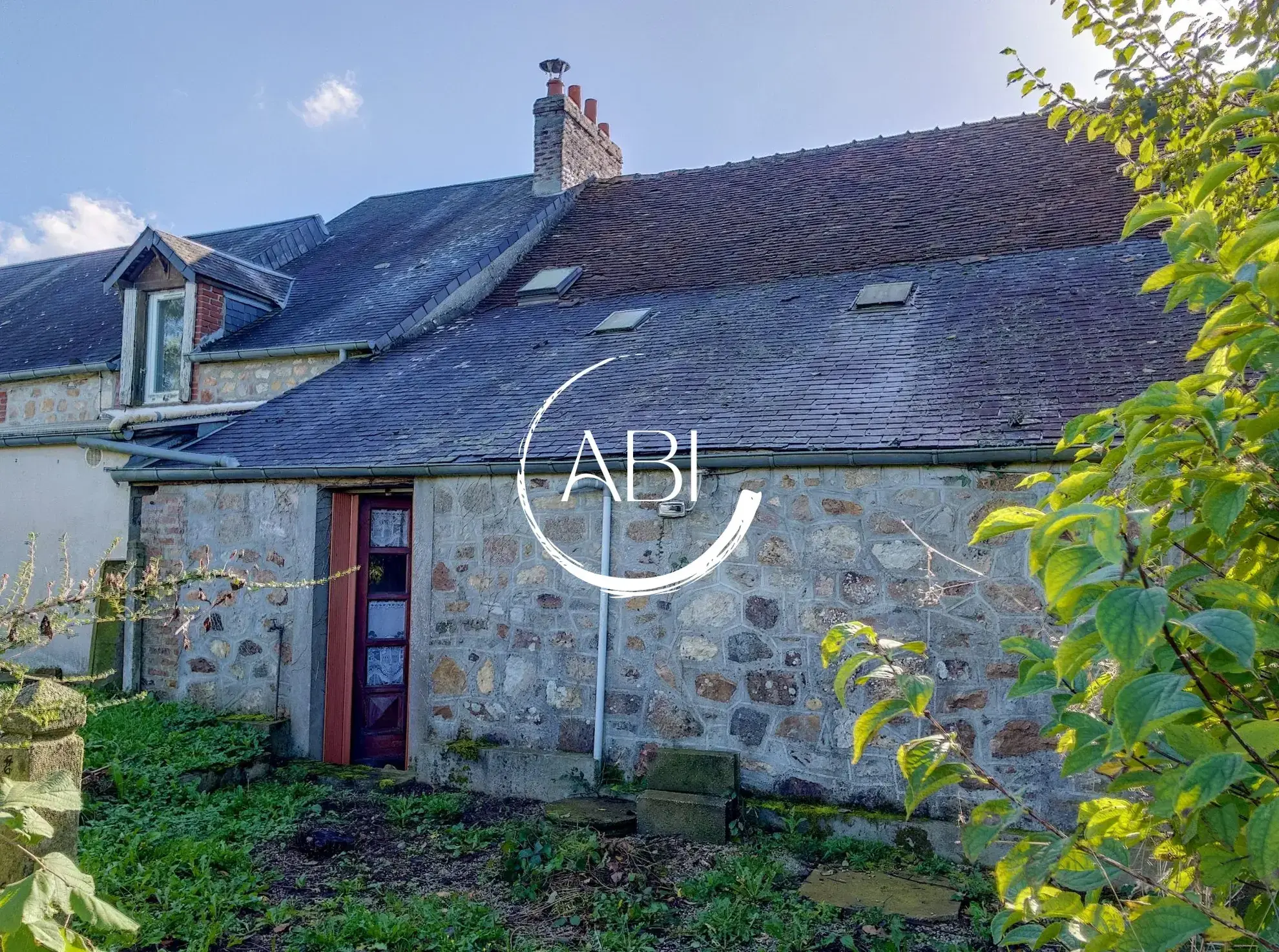 Maison à rénover de 80 m² avec jardin à Banvou 