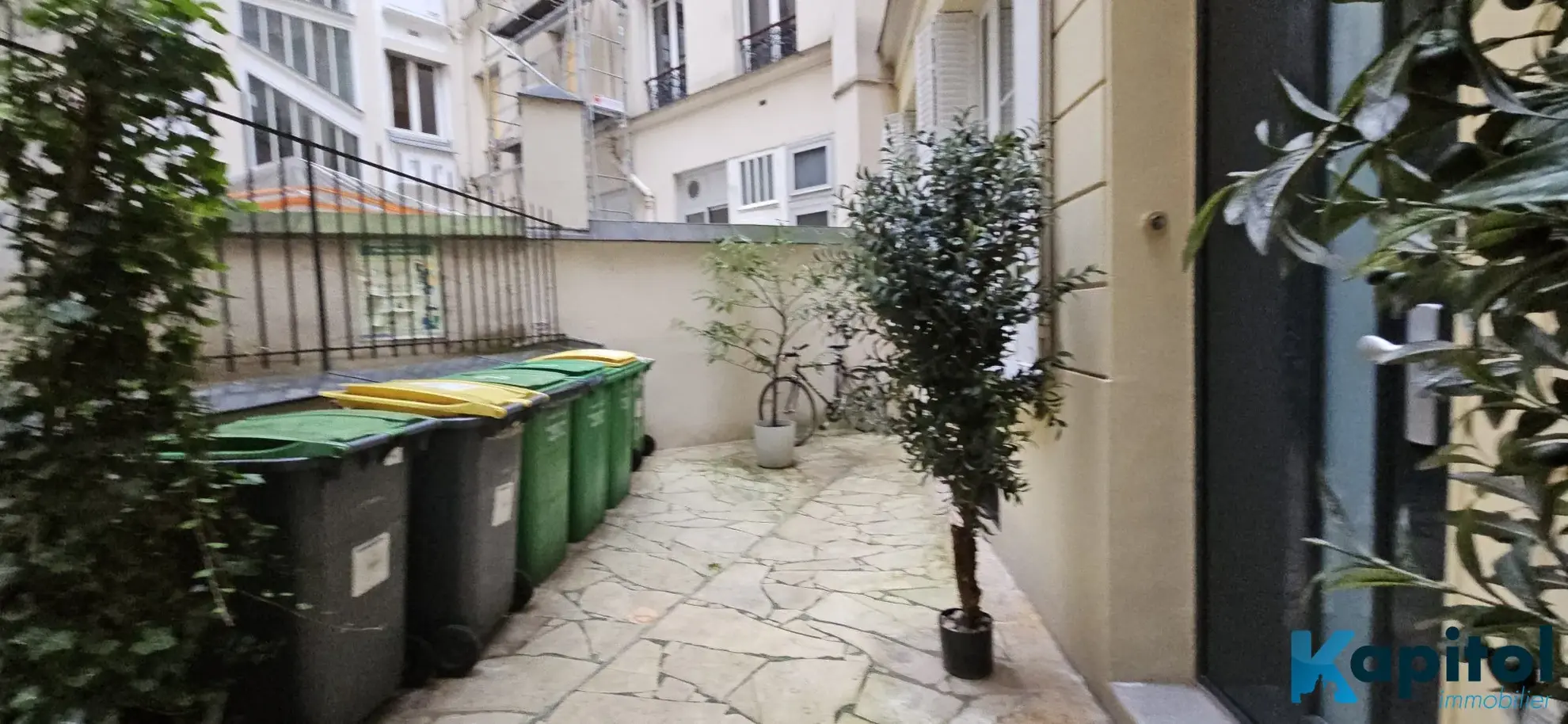 Fonds de commerce restaurant rapide à Paris 12ème - Emplacement stratégique 