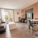 Appartement T2 rénové avec balcon, cave et parking à Rodez