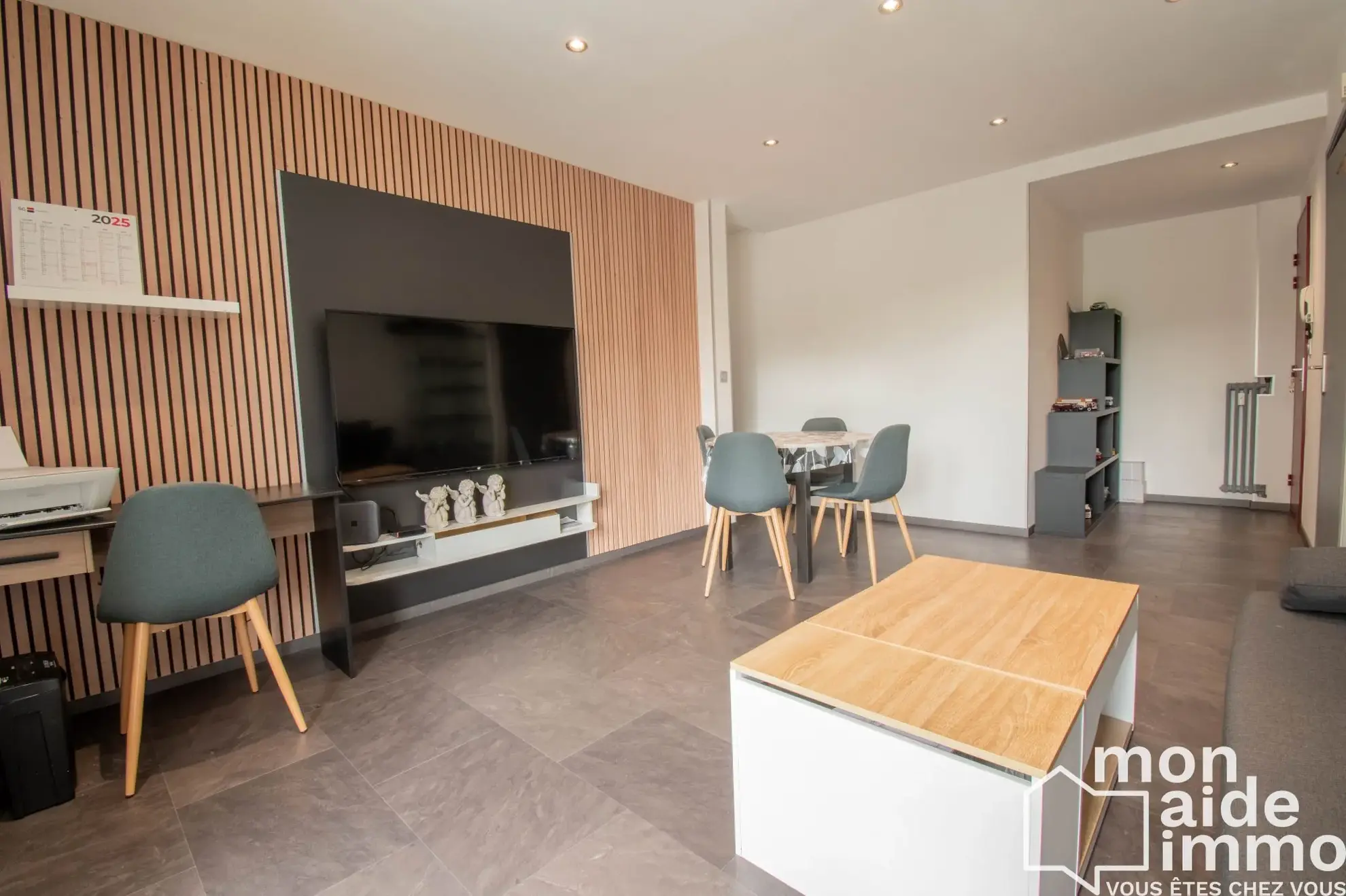 Appartement T2 rénové avec balcon, cave et parking à Rodez 