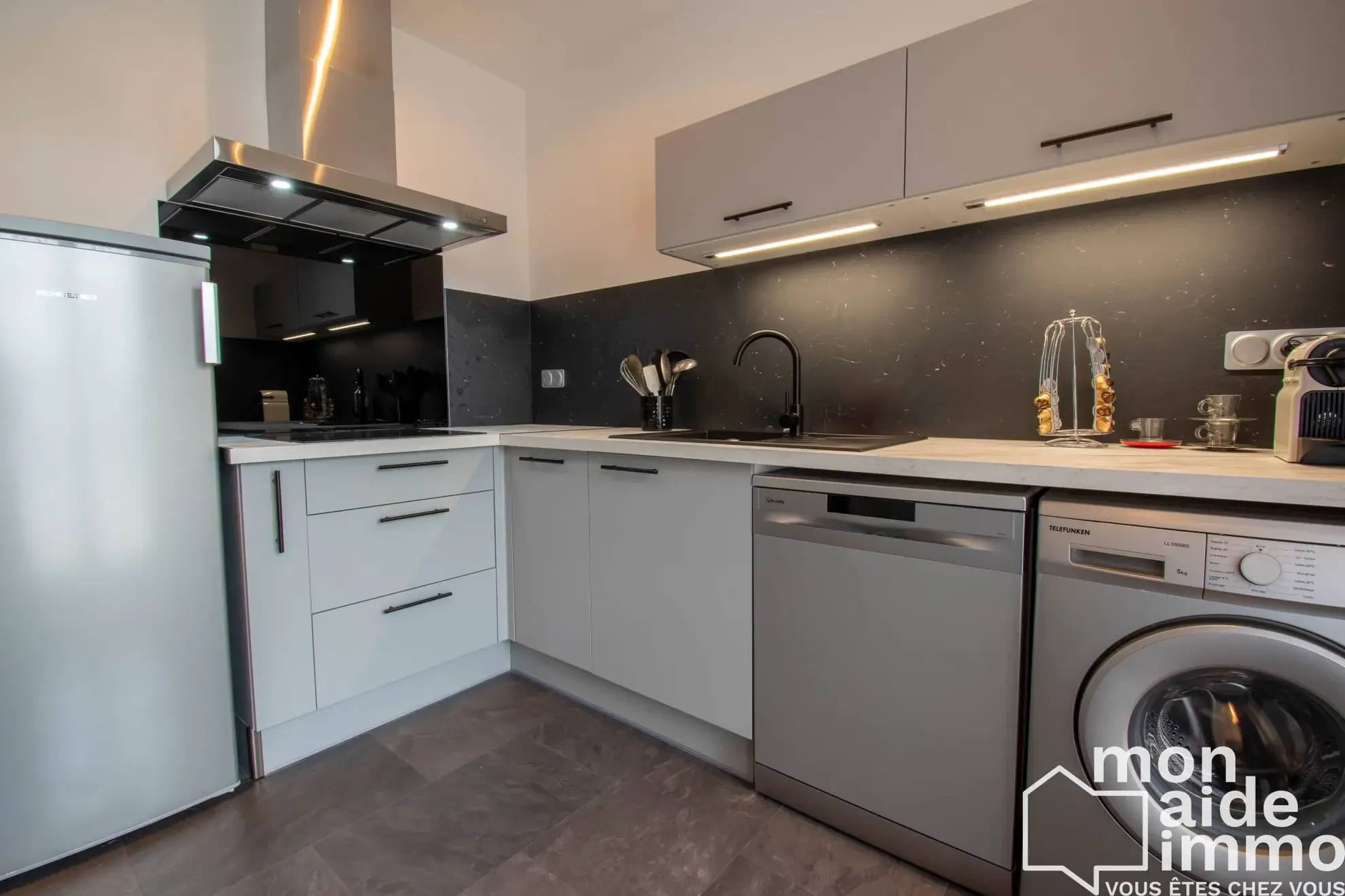 Appartement T2 rénové avec balcon, cave et parking à Rodez 