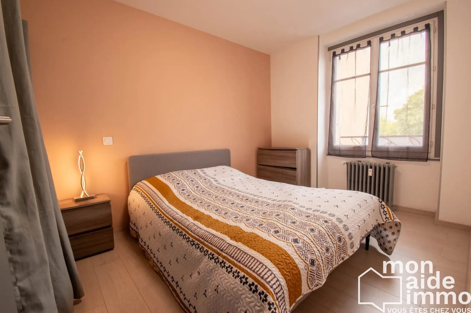 Appartement T2 rénové avec balcon, cave et parking à Rodez 