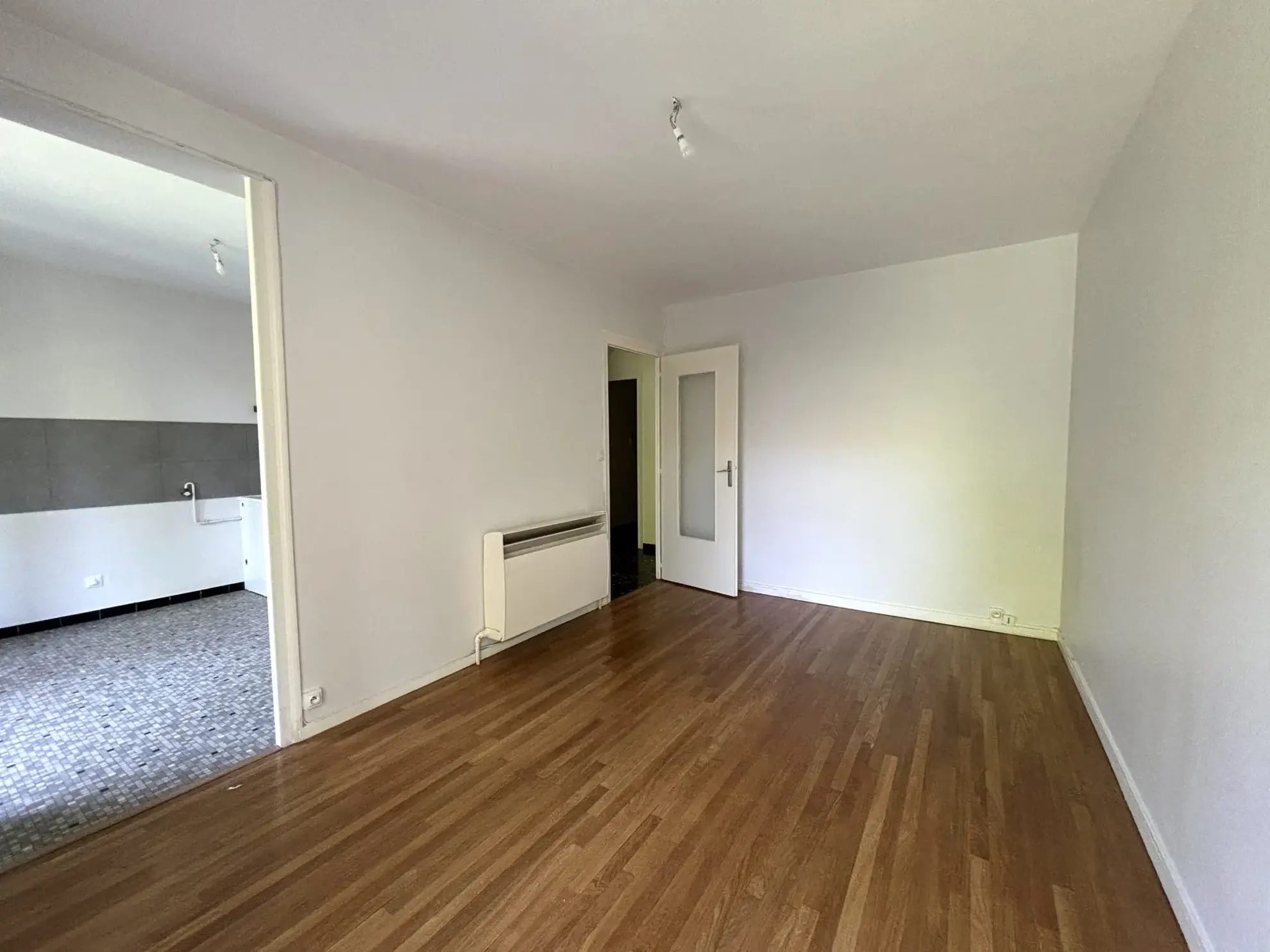 Charmant appartement T1 BIS à Talant avec balcon et cave - Vue dégagée 