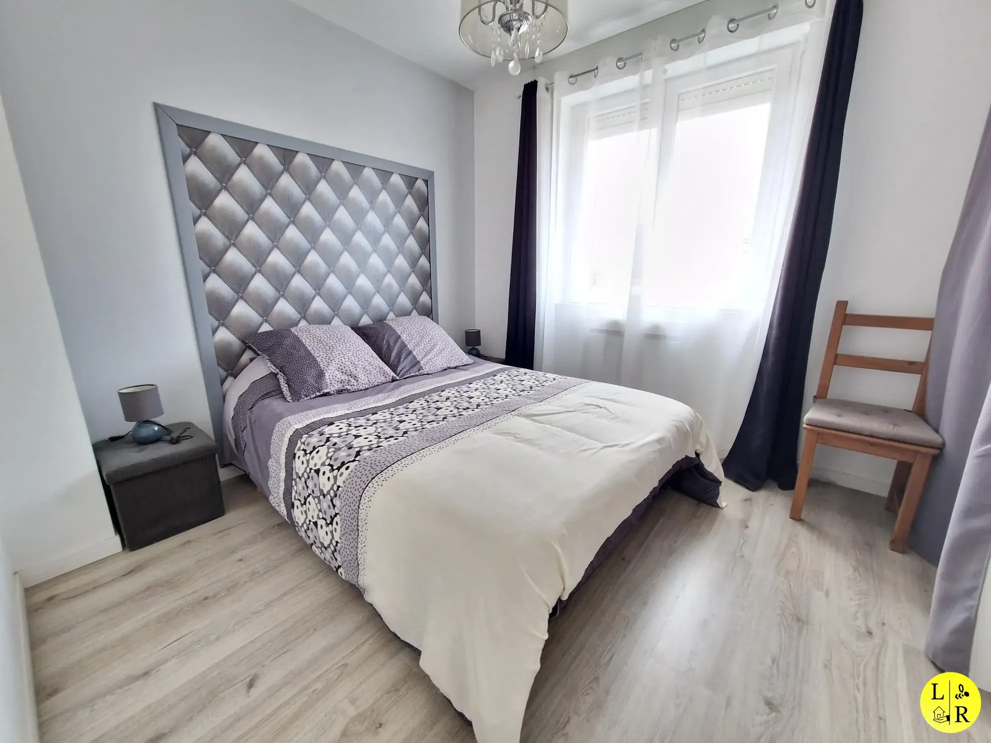 Maison rénovée avec jardin à Arras - 115 m², proche écoles et commodités 