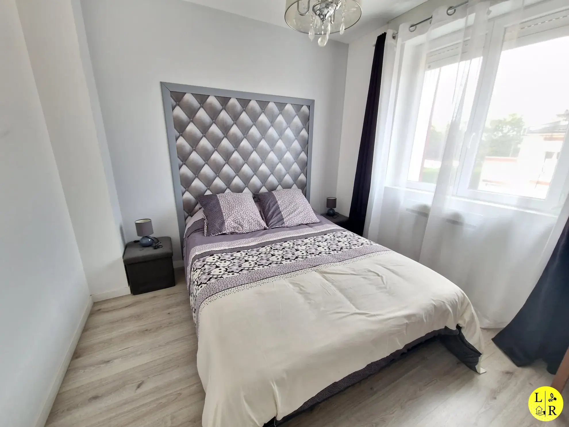 Maison rénovée avec jardin à Arras - 115 m², proche écoles et commodités 