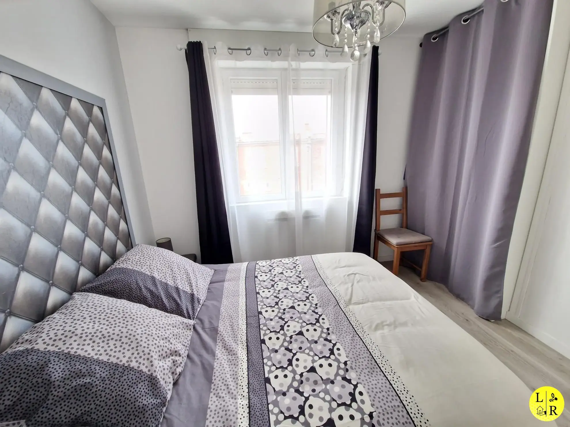Maison rénovée avec jardin à Arras - 115 m², proche écoles et commodités 