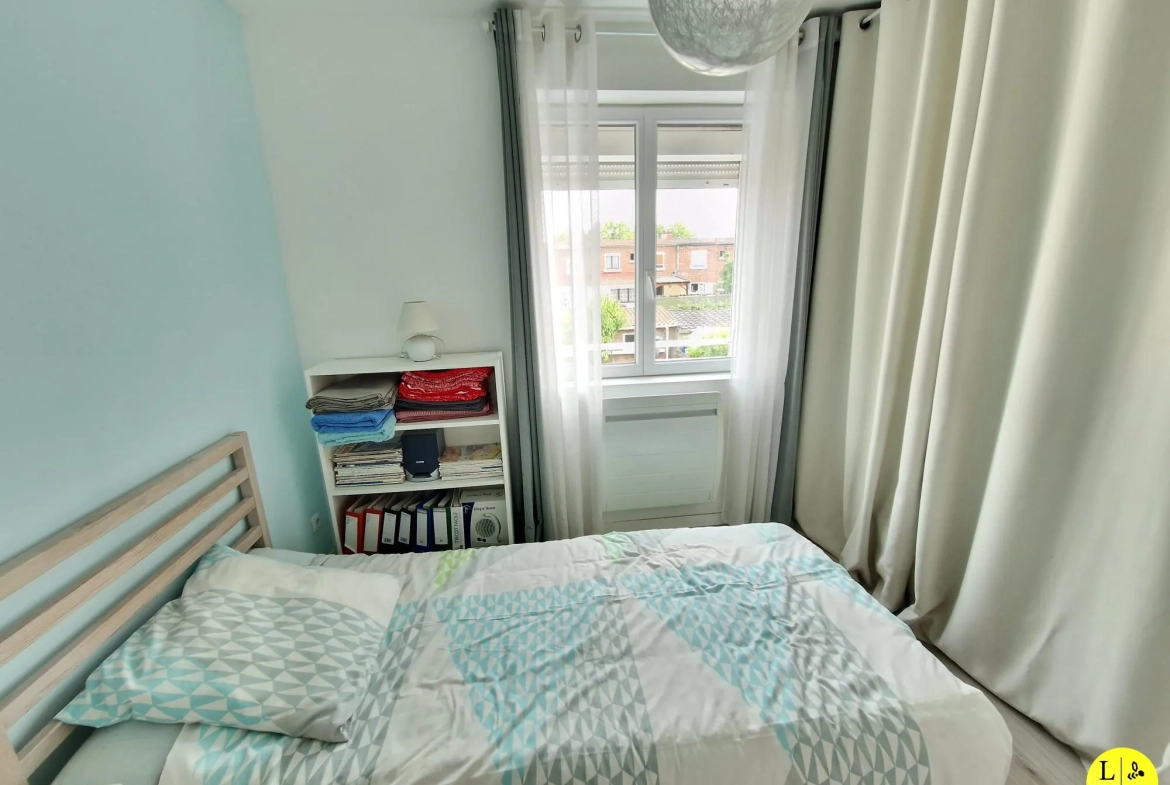 Maison rénovée avec jardin à Arras - 115 m², proche écoles et commodités 