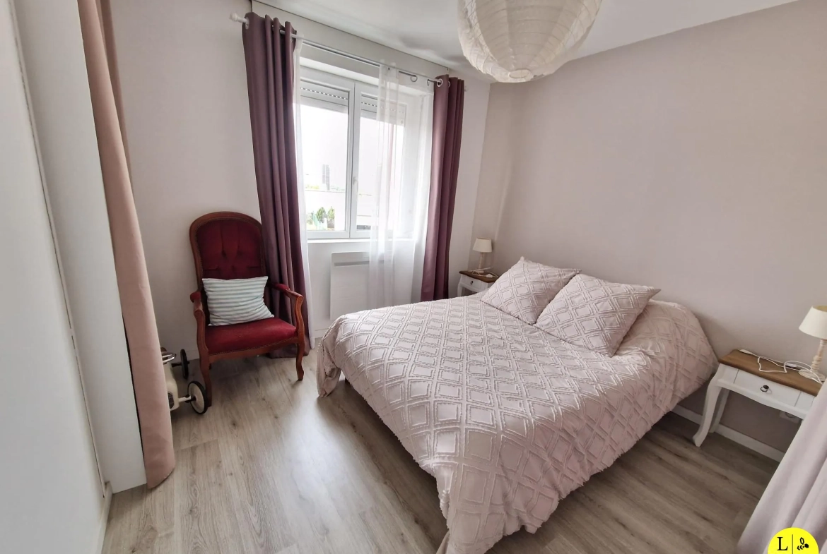 Maison rénovée avec jardin à Arras - 115 m², proche écoles et commodités 
