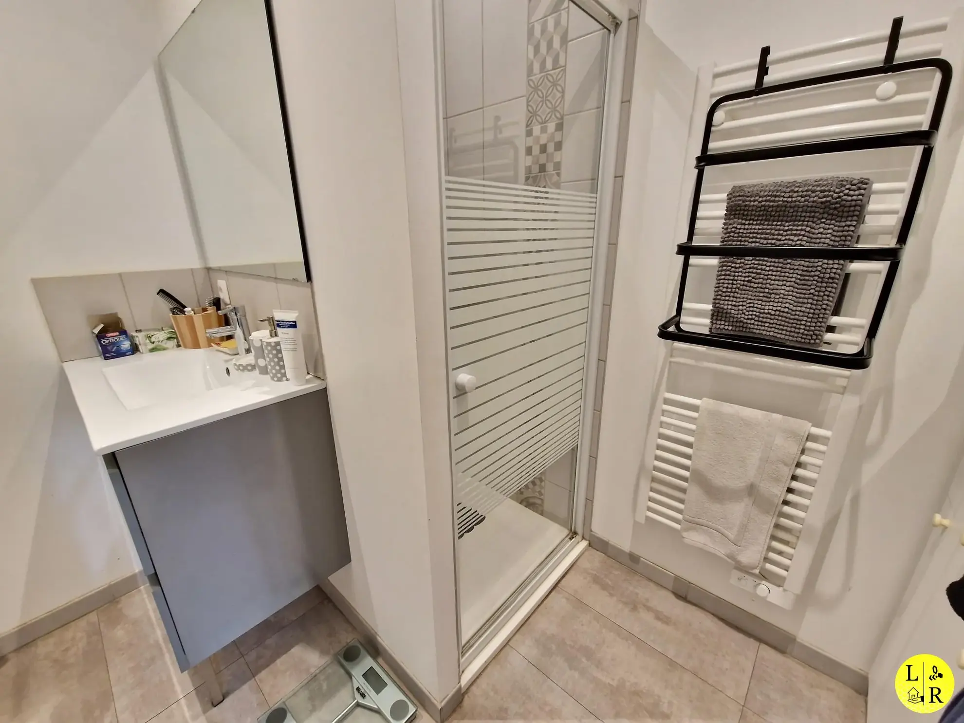 Maison rénovée avec jardin à Arras - 115 m², proche écoles et commodités 