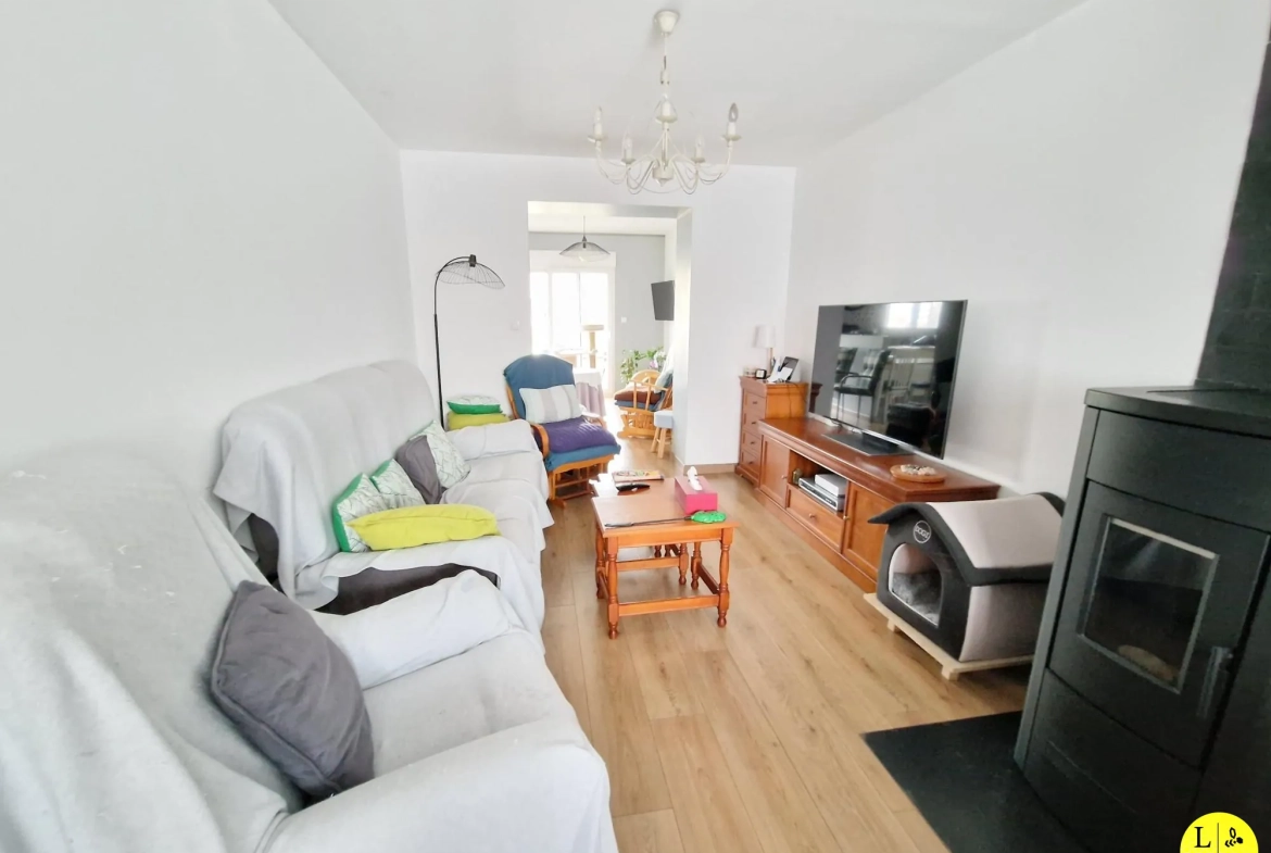 Maison rénovée avec jardin à Arras - 115 m², proche écoles et commodités 