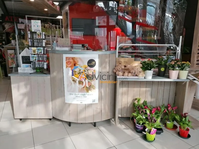 Fonds de commerce fleuriste à vendre à Dun-sur-Auron, emplacement privilégié 