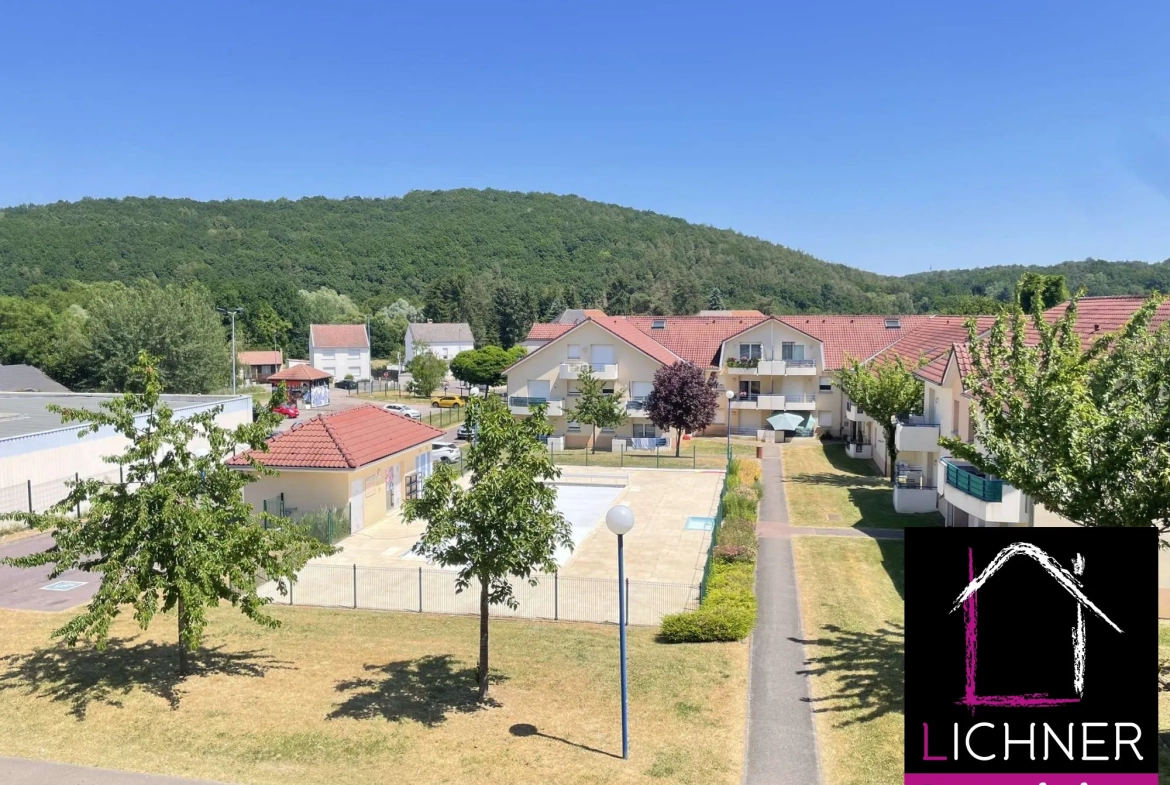 Appartement F3 à Creutzwald – 53 m² avec piscine et parking 