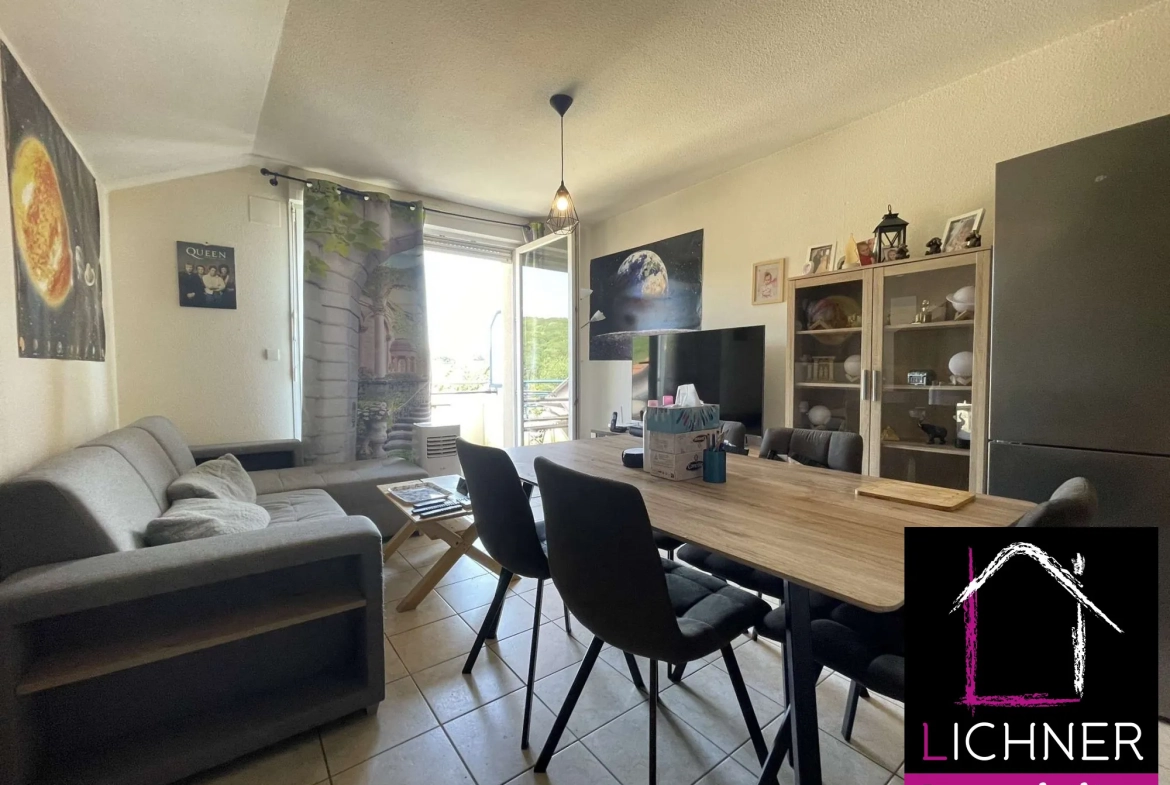 Appartement F3 à Creutzwald – 53 m² avec piscine et parking 