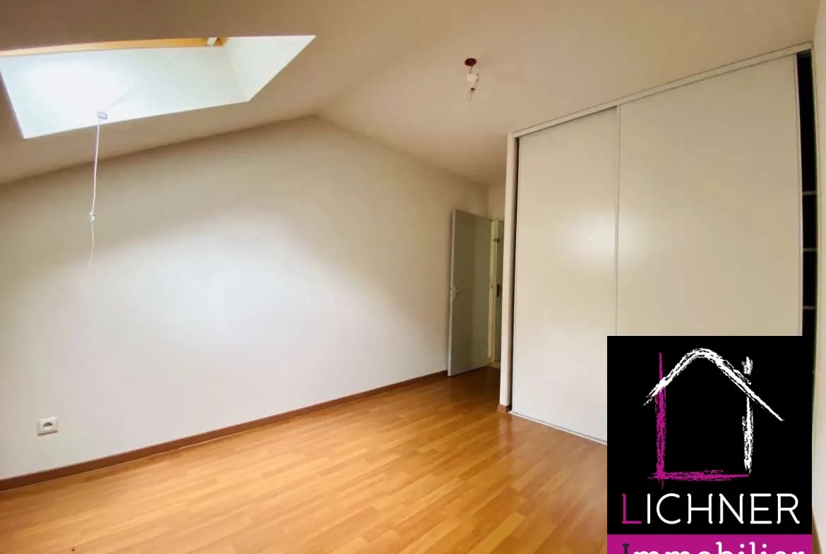 Appartement F3 à Creutzwald – 53 m² avec piscine et parking 