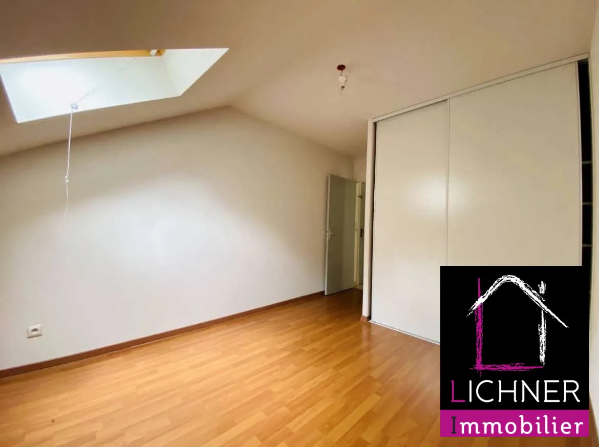 Appartement F3 à Creutzwald – 53 m² avec piscine et parking 