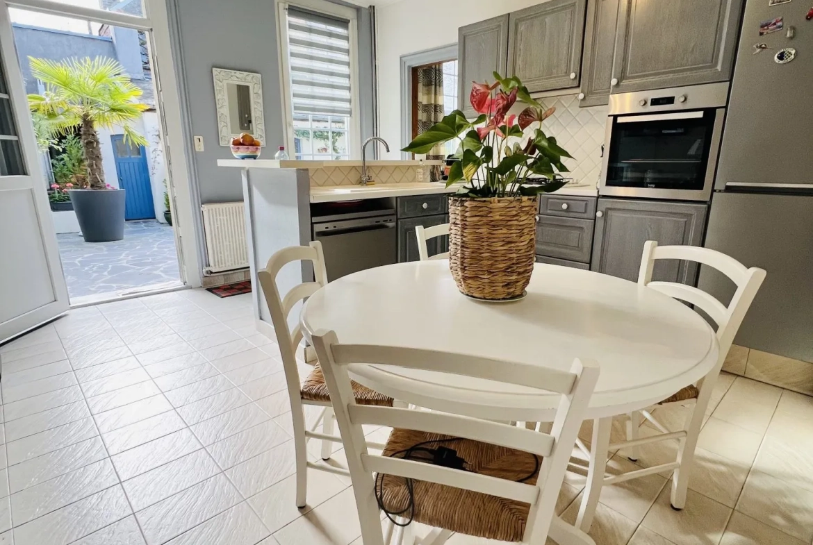 Maison lumineuse à Villers-Outréaux avec grand espace et garage 