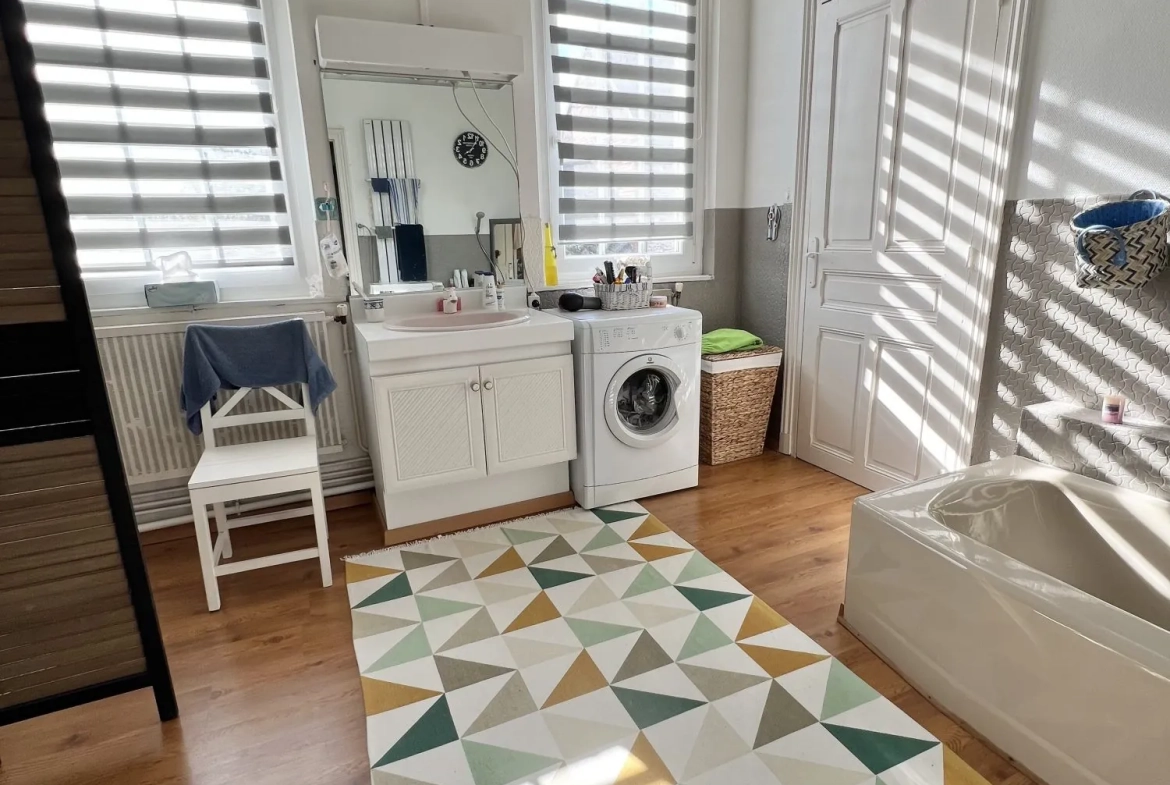 Maison lumineuse à Villers-Outréaux avec grand espace et garage 