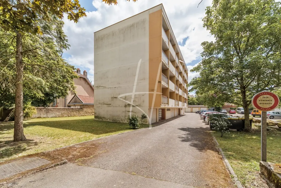 Studio à vendre à Longeville-les-Metz dans un secteur résidentiel calme 