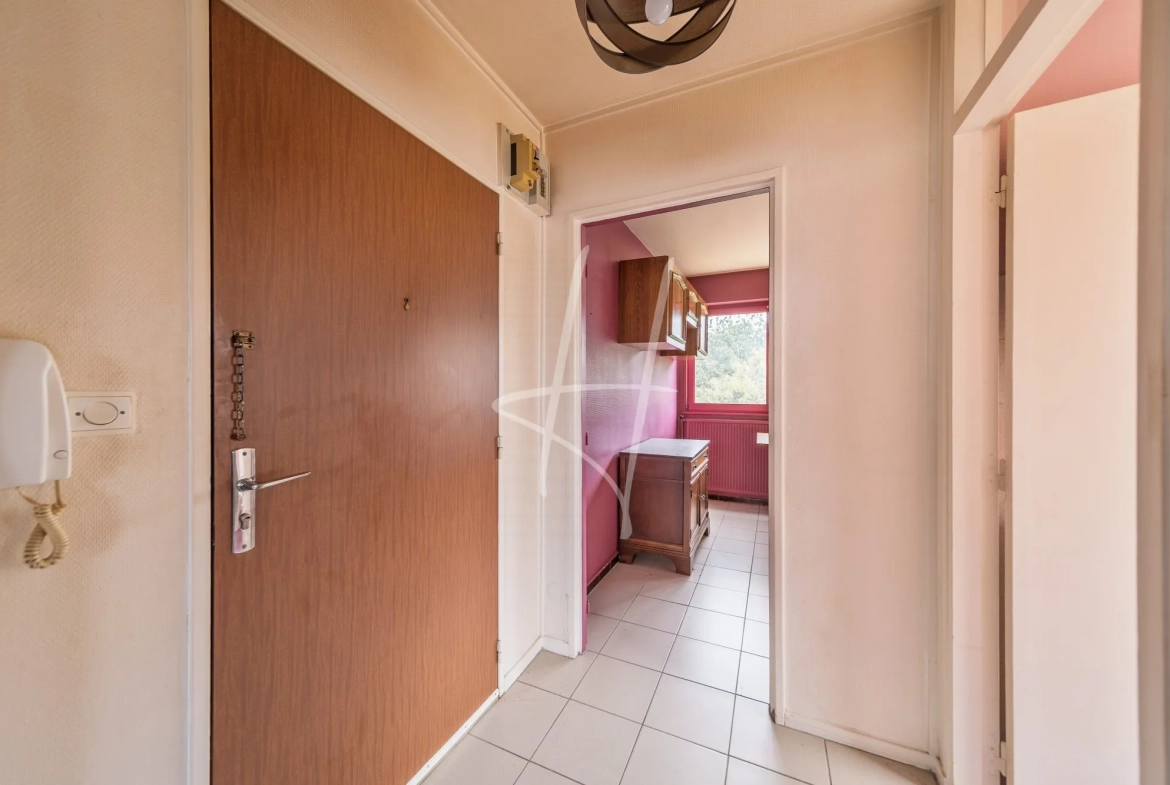 Studio à vendre à Longeville-les-Metz dans un secteur résidentiel calme 