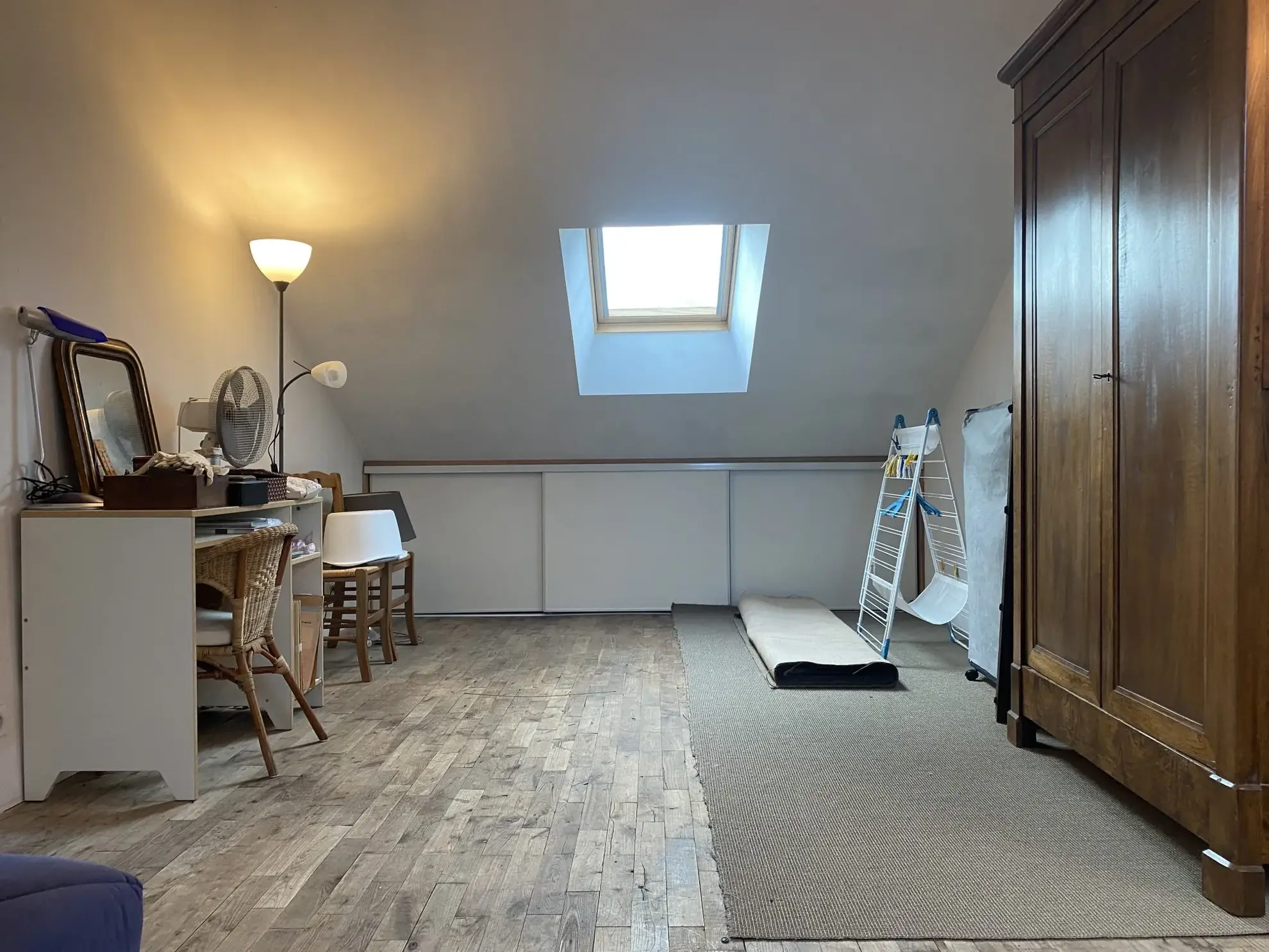 Maison de campagne à Sussac avec grand jardin et confort moderne 