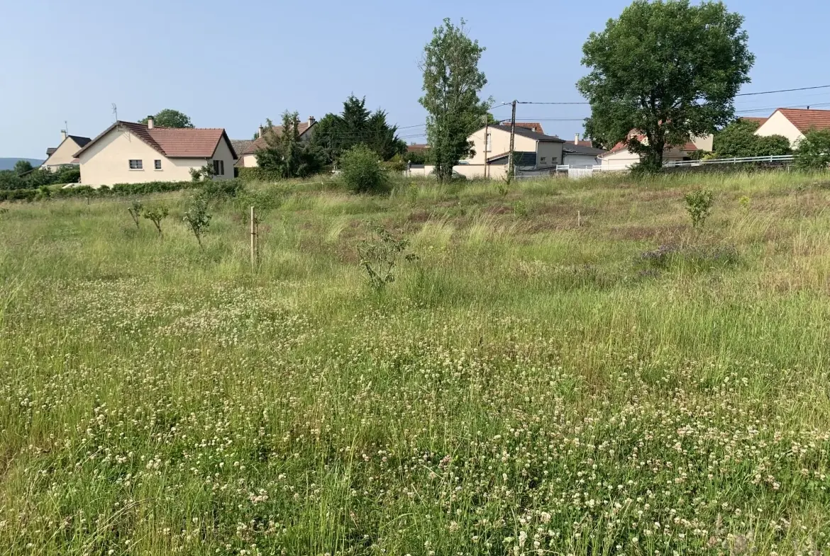 Terrain constructible à vendre à Prenois, proche Dijon avec permis purgé 