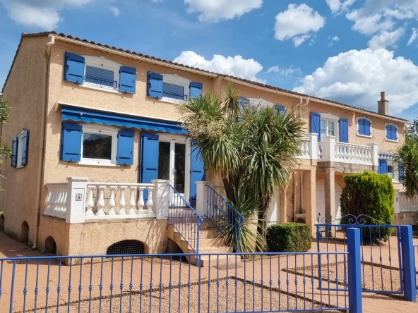 Villa 4 chambres à Vidauban dans un domaine sécurisé avec piscine et jardin