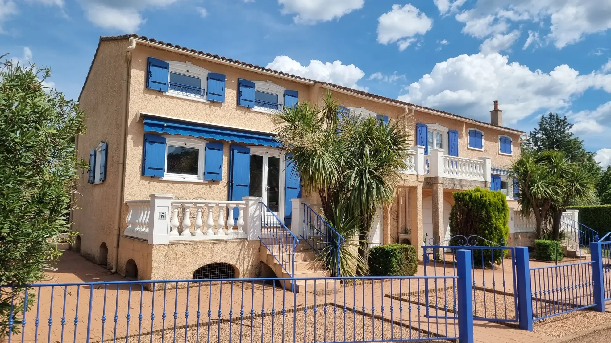 Villa 4 chambres à Vidauban dans un domaine sécurisé avec piscine et jardin 