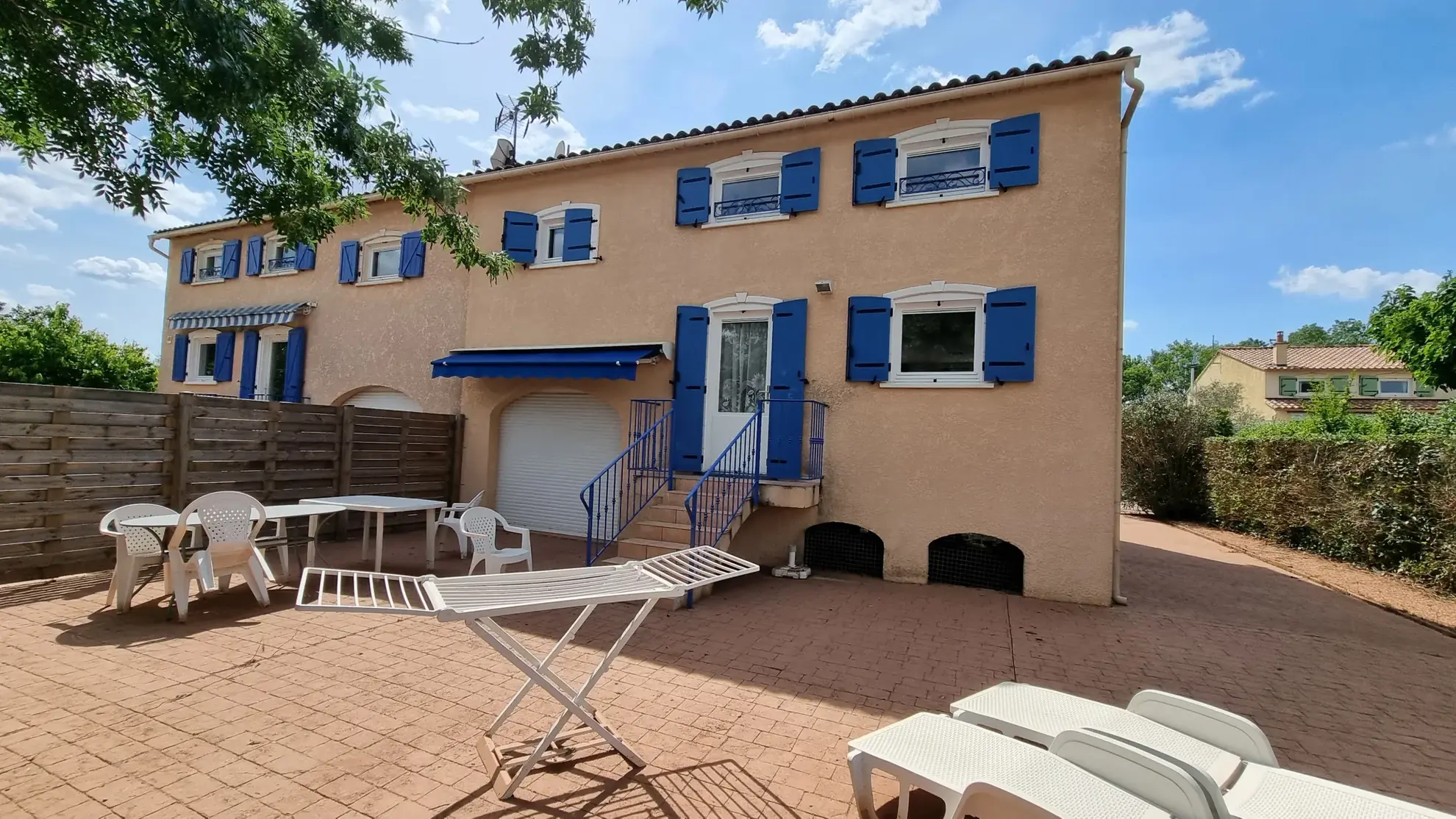 Villa 4 chambres à Vidauban dans un domaine sécurisé avec piscine et jardin 