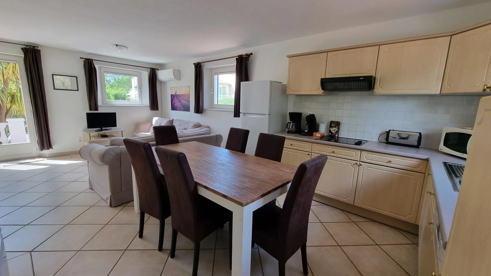 Villa 4 chambres à Vidauban dans un domaine sécurisé avec piscine et jardin 