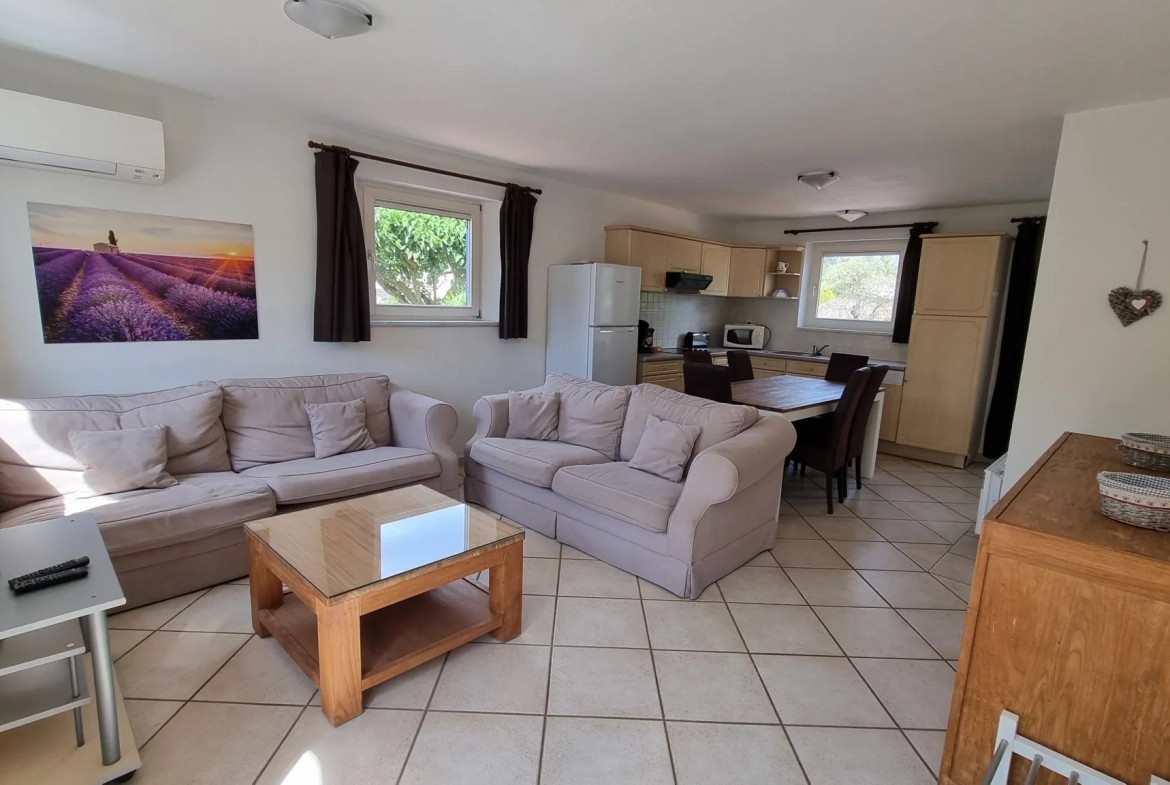 Villa 4 chambres à Vidauban dans un domaine sécurisé avec piscine et jardin 