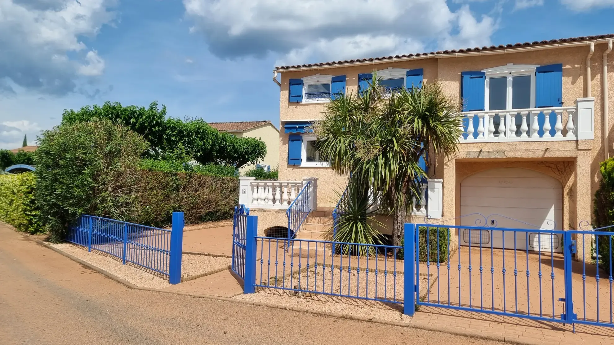 Villa 4 chambres à Vidauban dans un domaine sécurisé avec piscine et jardin 