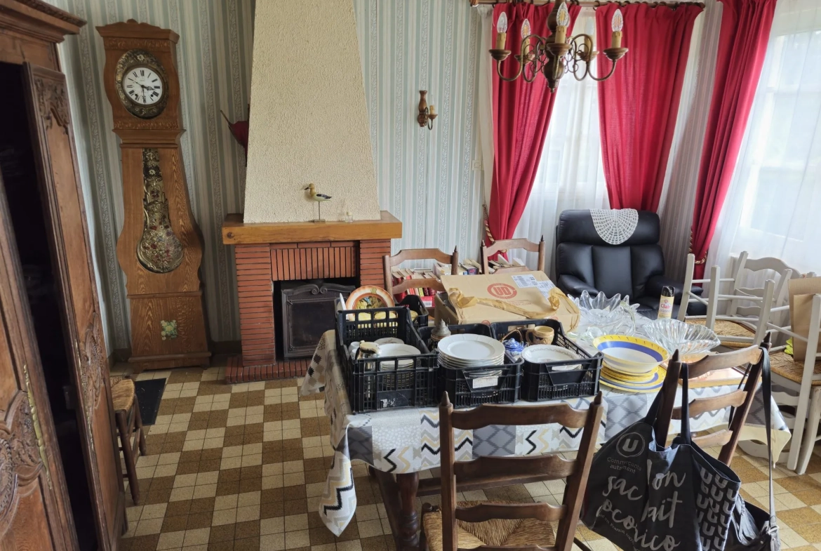 Maison de village à Valdallière – 2 chambres, grand terrain, proche Vire 