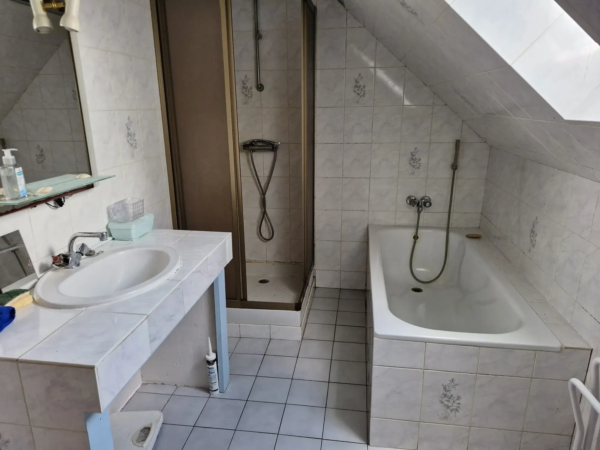 Maison de village à Valdallière – 2 chambres, grand terrain, proche Vire 