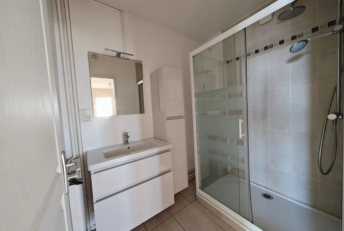 Appartement 4 pièces lumineux avec ascenseur à Rives du Cher, Tours 