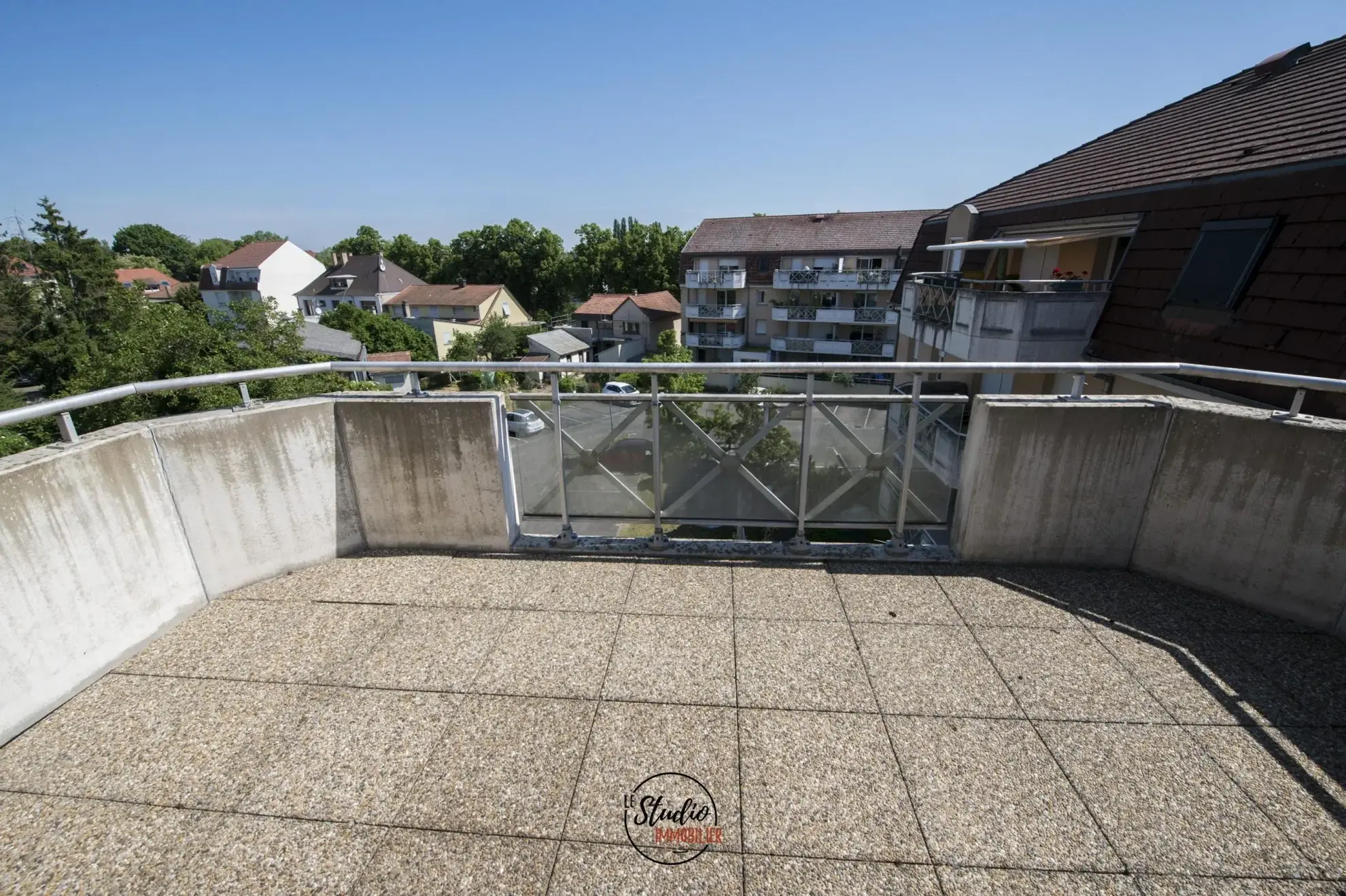 Appartement T2 avec balcon, cave et garage à Haguenau - Prix attractif 