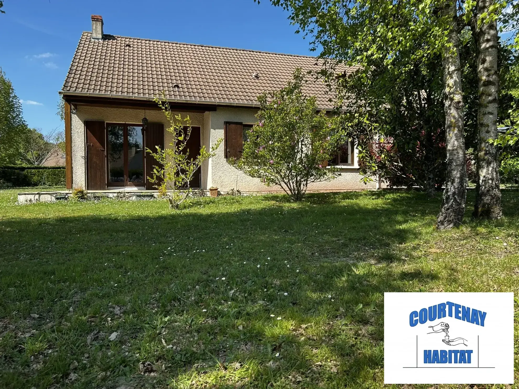 Charmante maison de campagne à Courtenay avec jardin et confort moderne 