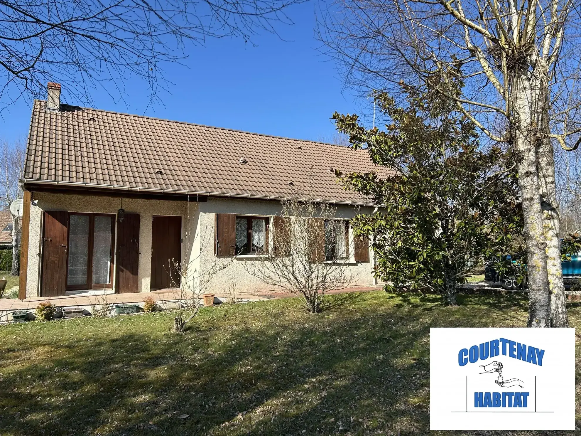 Charmante maison de campagne à Courtenay avec jardin et confort moderne 