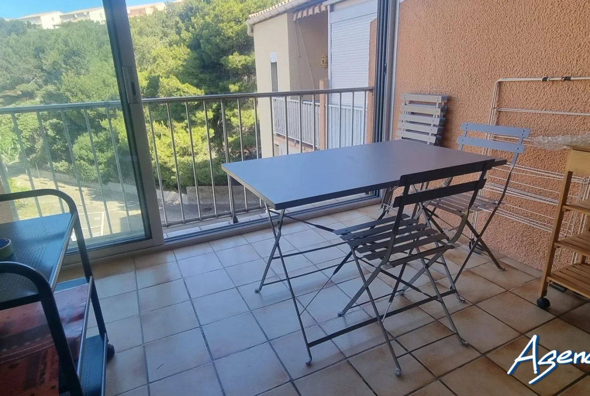 Appartement T2 meublé de 25 m² à Saint-Pierre-la-mer – Prix compétitif 