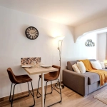 Charmant studio avec terrasse et piscine à Valescure, Saint-Raphaël