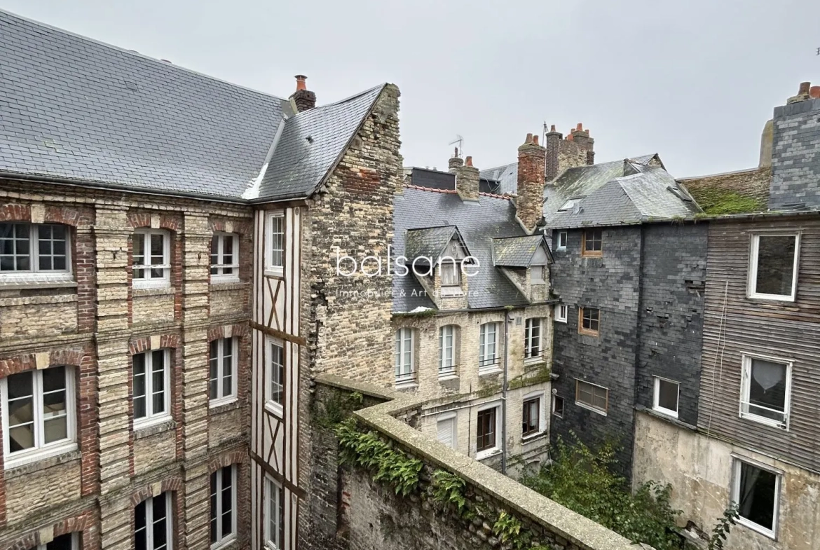 Appartement à vendre à Dieppe – Charme ancien et modernité au centre-ville 