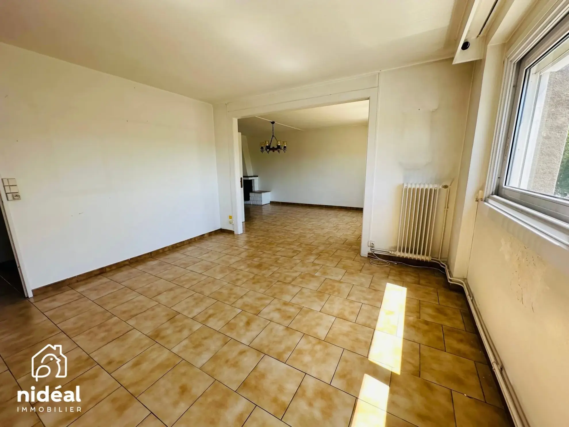 Appartement à vendre à Maubeuge - 99 m², 2 chambres, centre-ville 