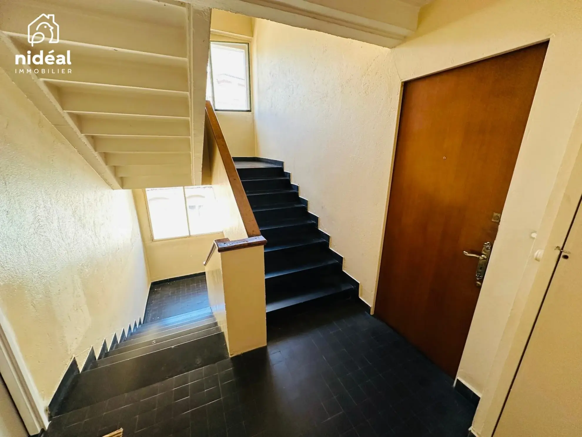 Appartement à vendre à Maubeuge - 99 m², 2 chambres, centre-ville 