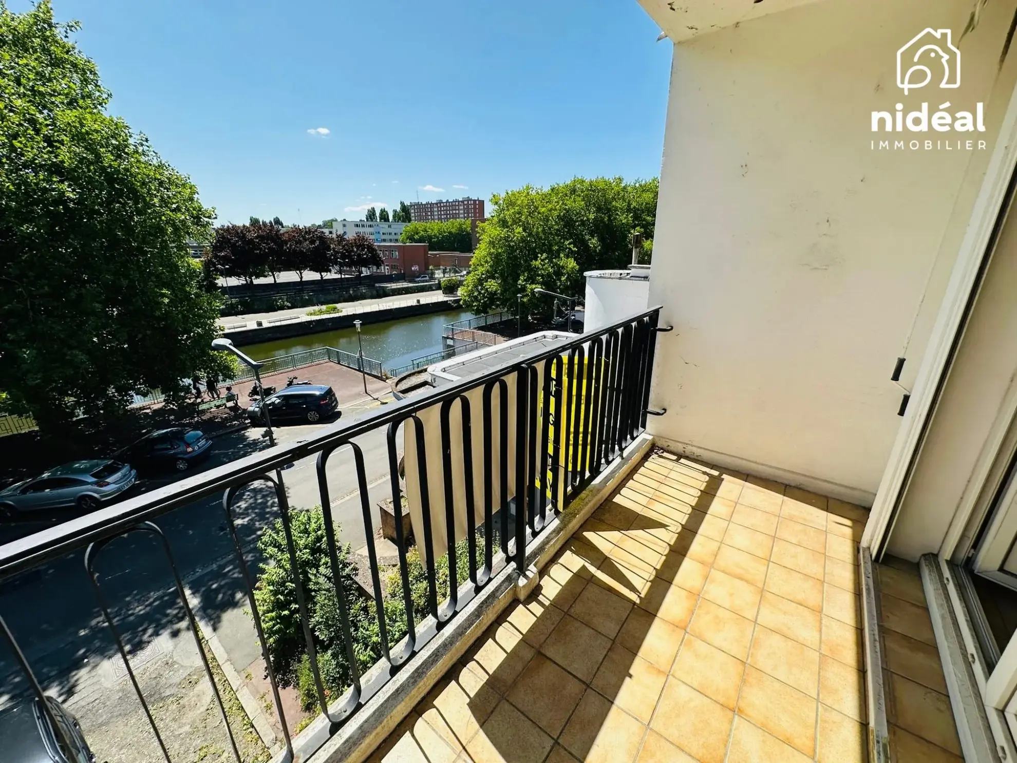 Appartement à vendre à Maubeuge - 99 m², 2 chambres, centre-ville 