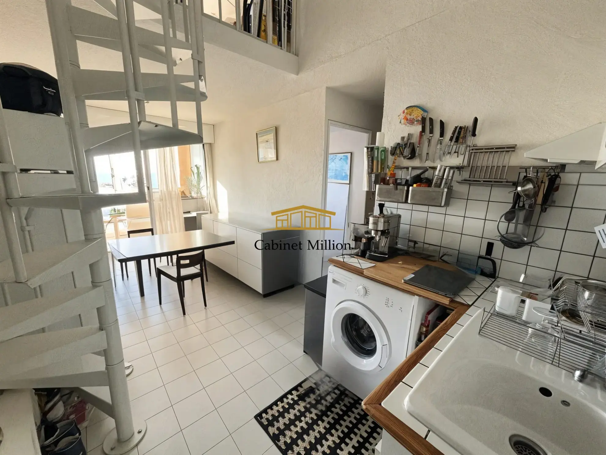Charmant appartement en dernier étage avec vue mer à Frontignan Plage 